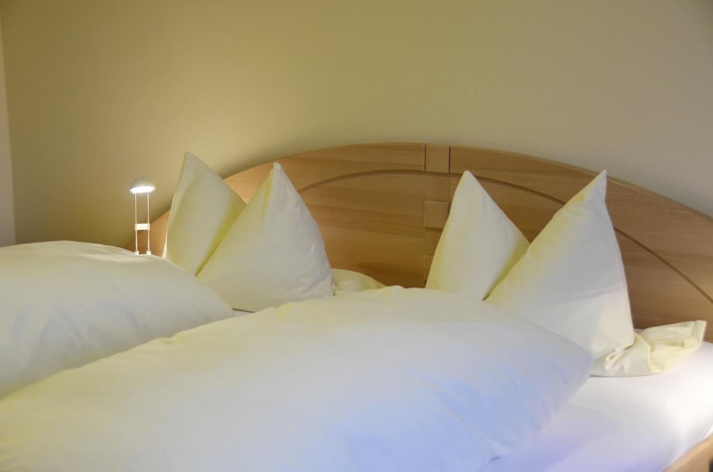 Hotel Gasthof Am Forsthof Edelsfeld ห้อง รูปภาพ