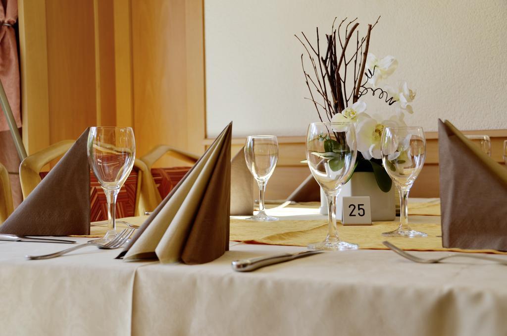 Hotel Gasthof Am Forsthof Edelsfeld ภายนอก รูปภาพ